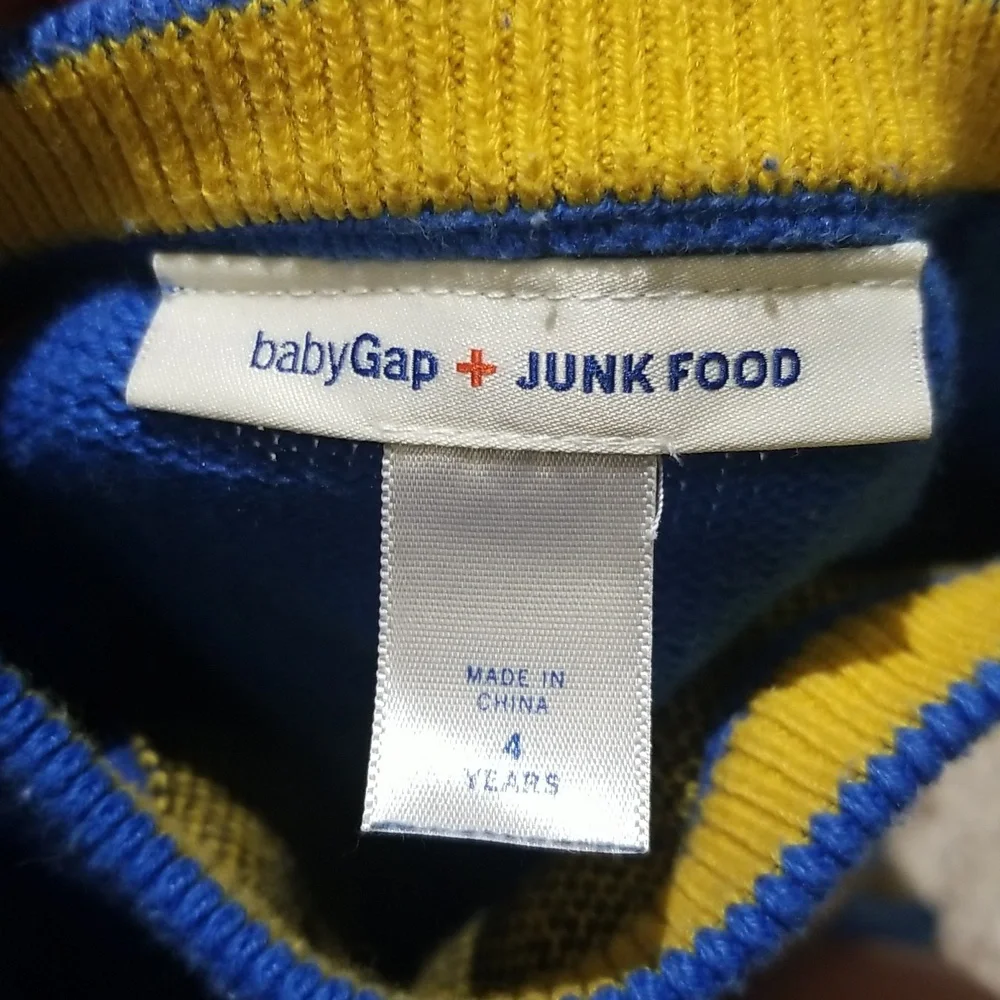 Marvel and DC Baby Gap + Junk Food Sweater bundle, Size 4 - Picture 3 of 8